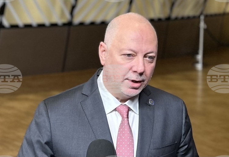 Outgoing PM Zhelyazkov Comments on Domestic, European Agenda Issues