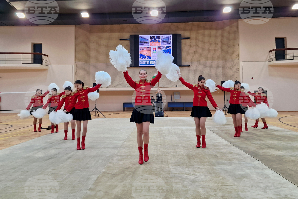 Лом - спортна зала - откриване