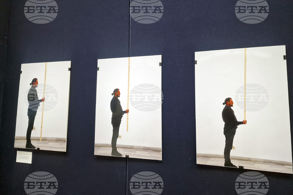 Пазарджик - Атанас Тотляков - изложба „Докосване – виждане“