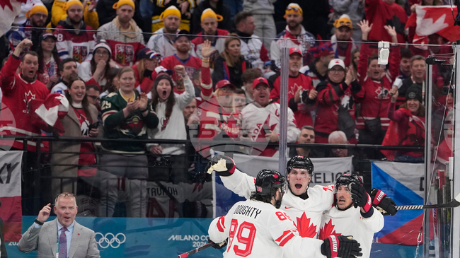 Звездите на Националната хокейна лига изведоха Канада до убедителна победа над Чехия в първия си мач на Олимпийските игри