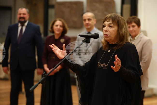 Изложбата „Българска археология 2025“ е прекрасна, каза доц. Бони Петрунова