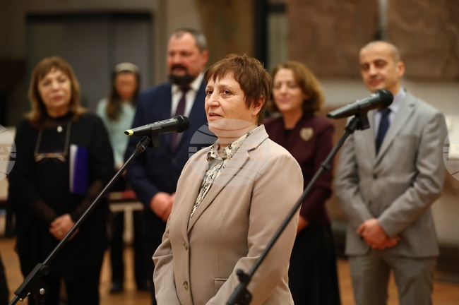 Археологията е наука и занаят, тя е изключително духовна, хуманна, отговорна, каза чл.-кор. Евелина Славчева