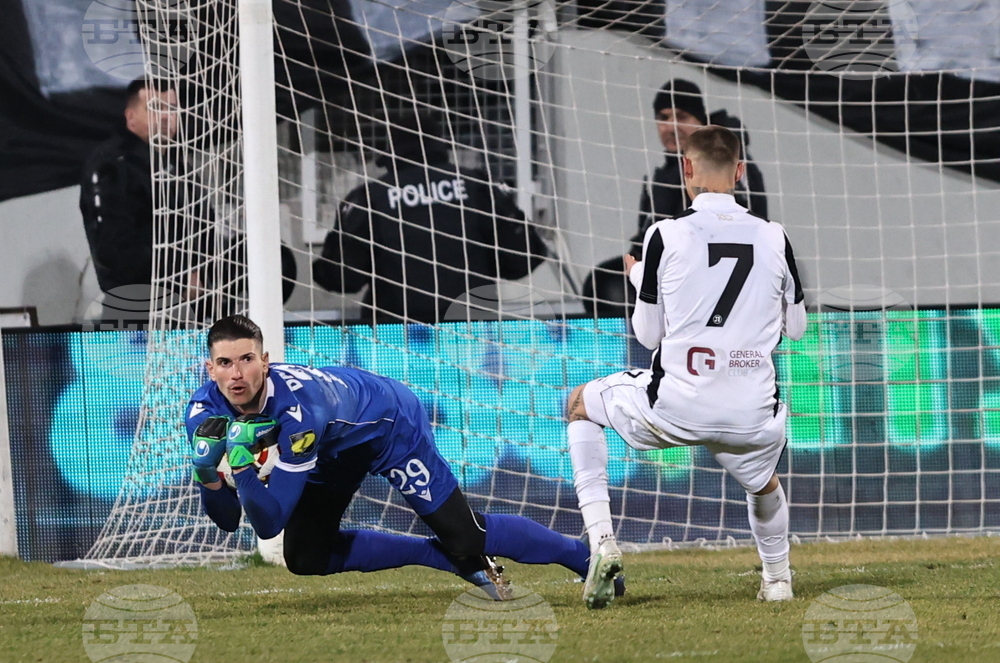 Пловдив - футбол - „Локомотив“ (Пловдив) - „Ботев“ (Пловдив)