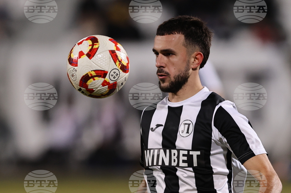 Локомотив Пловдив и Черно море завършиха наравно в среща от Първа лига