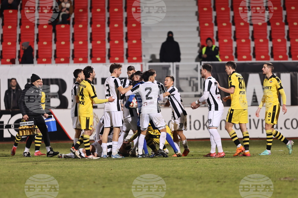 Пловдив - футбол - „Локомотив“ (Пловдив) - „Ботев“ (Пловдив)