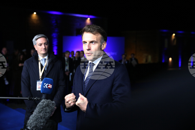 Макрон заяви, че възобновяването на диалога с Путин няма да се случи до дни