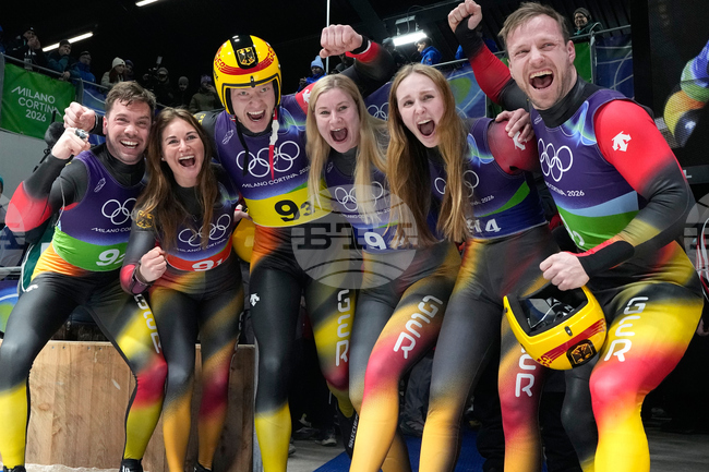 Смесената щафета на Германия спечели четвъртата си поредна олимпийска титла в шейните