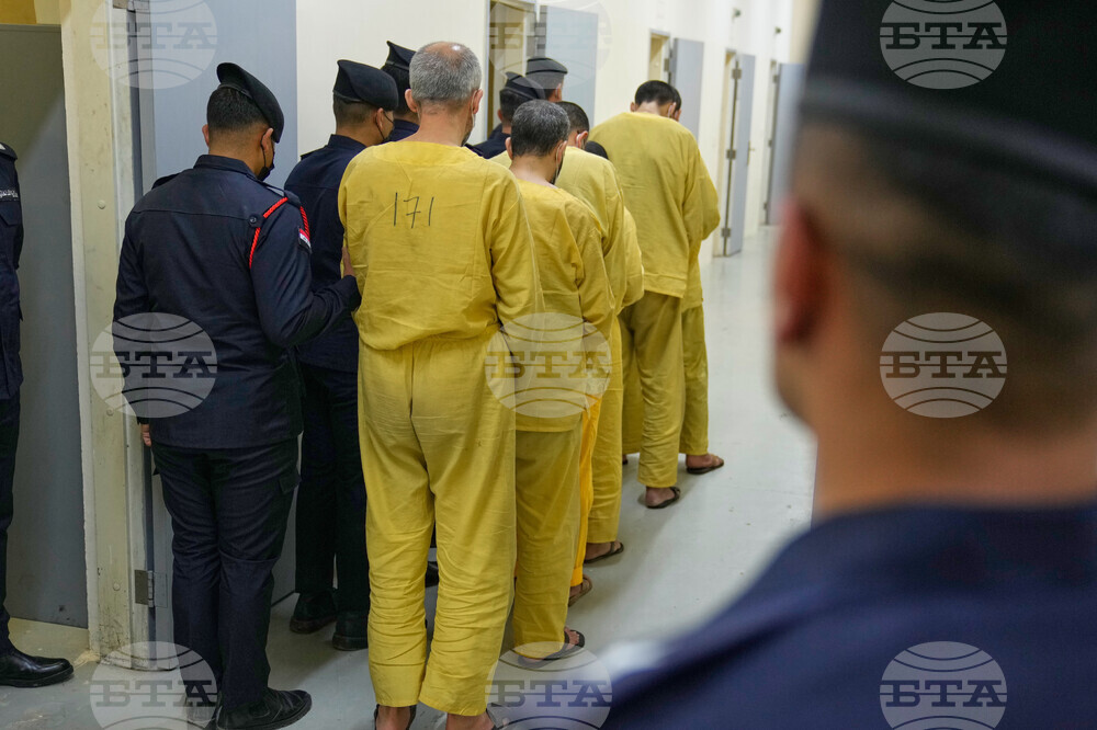 Групировката "Ислямска държава" призова членовете си да се борят срещу сирийските власти