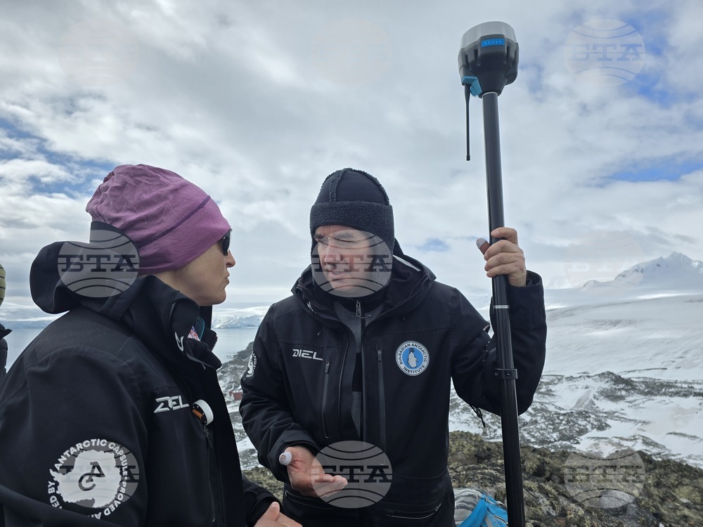 Антарктида - 34-та българска антарктическа експедиция - поле за научна дейност