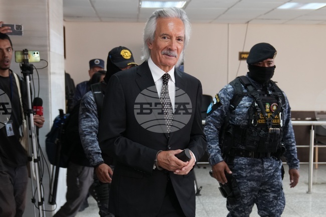 Гватемалският журналист Самора беше пуснат от затвора под домашен арест