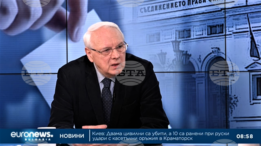 Велизар Енчев: Позицията ни към войната трябва да е неутрална като на Унгария и Турция
