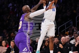 Mavericks Lakers Basketball