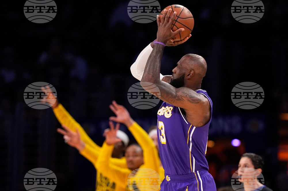 Mavericks Lakers Basketball