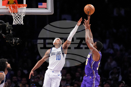 Mavericks Lakers Basketball