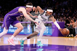 Mavericks Lakers Basketball