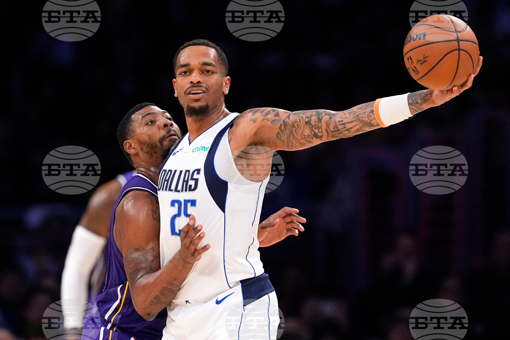 Mavericks Lakers Basketball