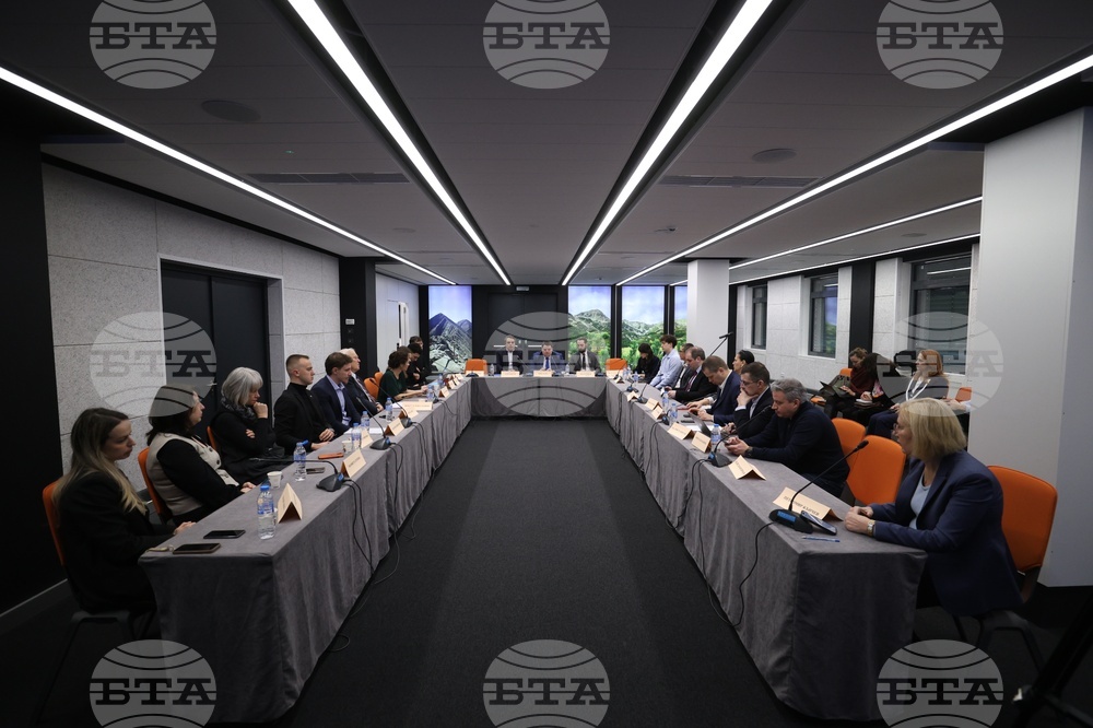 Публична дискусия - тема „Справедлива България“