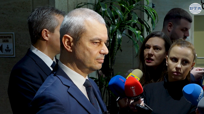 Изселническа организация в Турция заяви директна подкрепа за Румен Радев на изборите, той не се е разграничил, каза лидерът на „Възраждане“