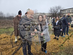 Плевен - Професионална гимназия по винарство и лозарство - Цар на лозята
