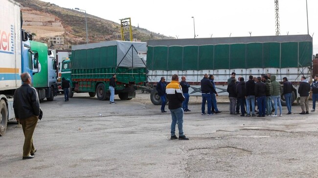 ННА: Ливан и Сирия се споразумяха за временен механизъм за регулиране на движението на камиони
