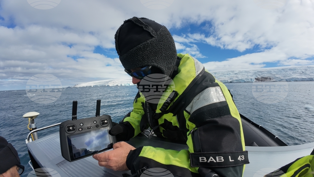 Antarctica - 34th Bulgarian Antarctic Expedition - field for scientific activity