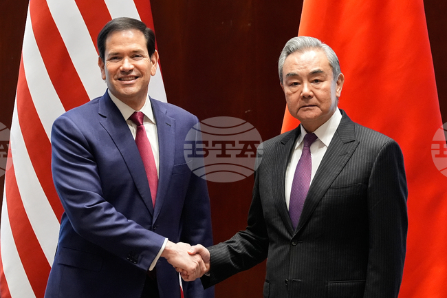 Държавният секретар на САЩ се срещна в Мюнхен с китайския външен министър 