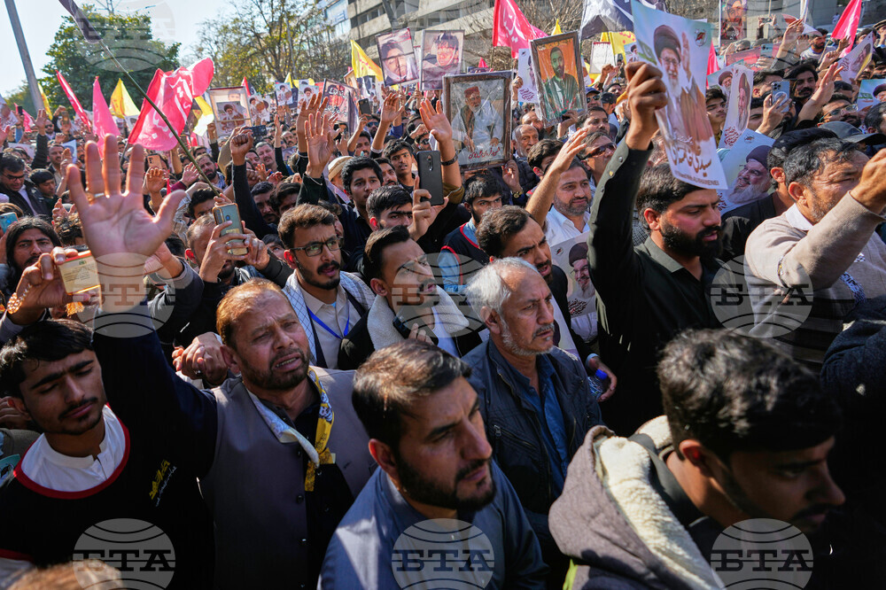 Pakistan Shiite Mosque Bombing