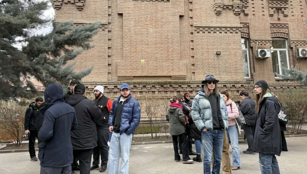 ГПБ: Студенти и преподаватели от Грузинския държавен университет "Илия Чавчавадзе" излязоха на протест пред Министерството на образованието