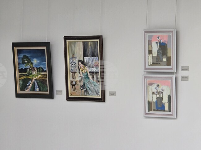 Творби на повече от 50 автори показва Градската художествена галерия в Благоевград в изложба, посветена на виното и любовта 