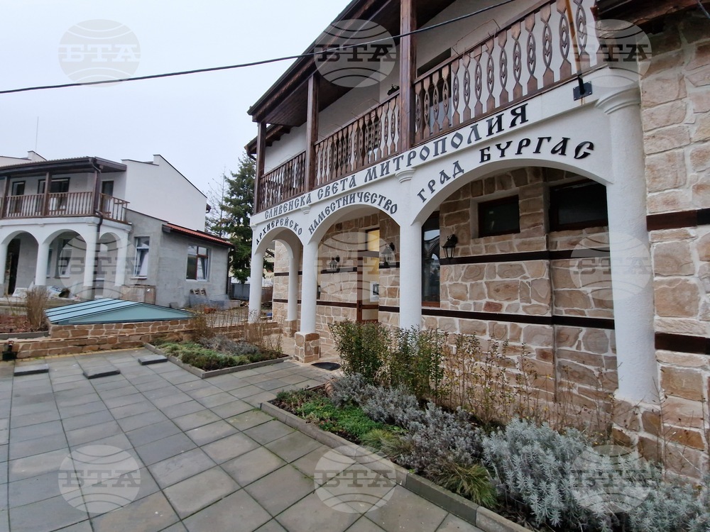 Бургас - безплатни прегледи - храм „Св. Николай Мирликийски Чудотворец“