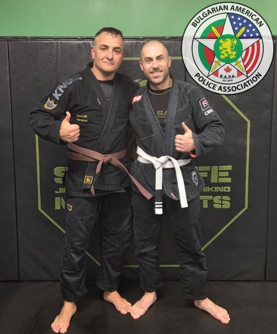 Вицепрезидентът и съосновател на Българо-американската полицейска асоциация защити степен „кафяв колан“ по Джиу-Джицу