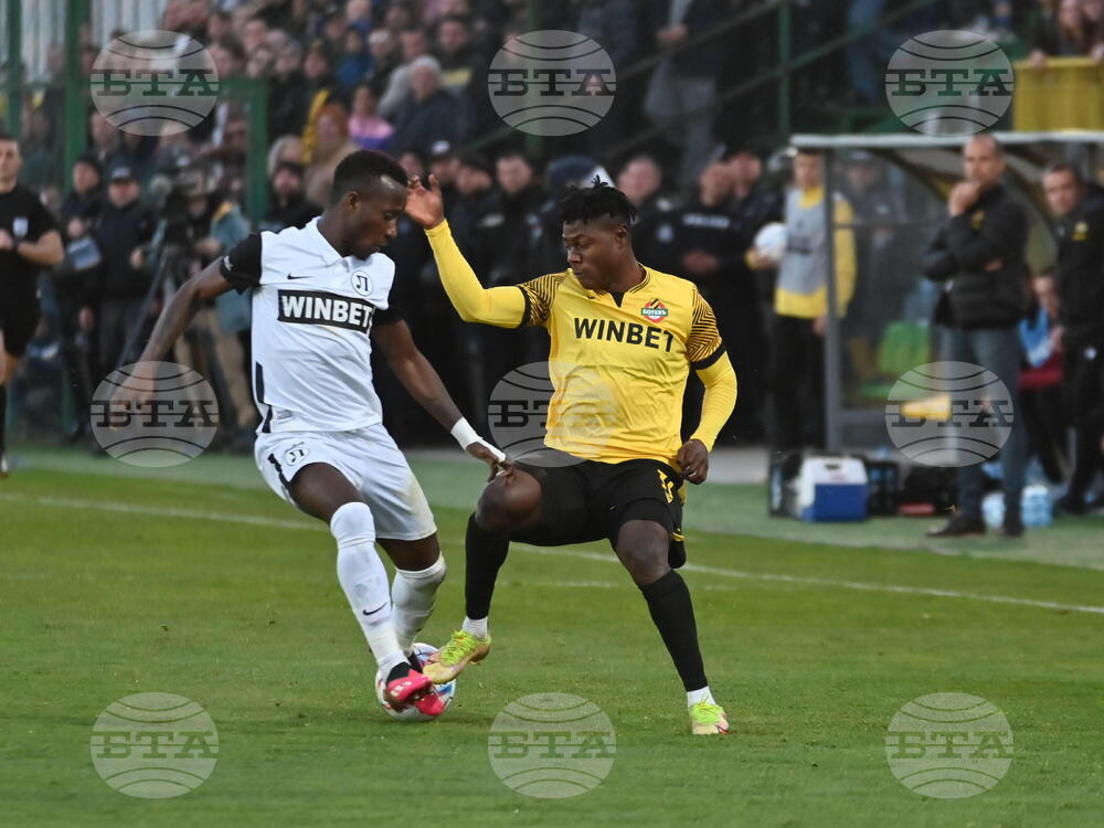 Пловдив - футбол - Ботев - Локомотив