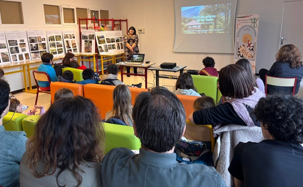 Проектът „От камък и дърво – архитектурното наследство на пустите села“ бе представен в училище „Св. Климент Охридски” в Екс ан Прованс