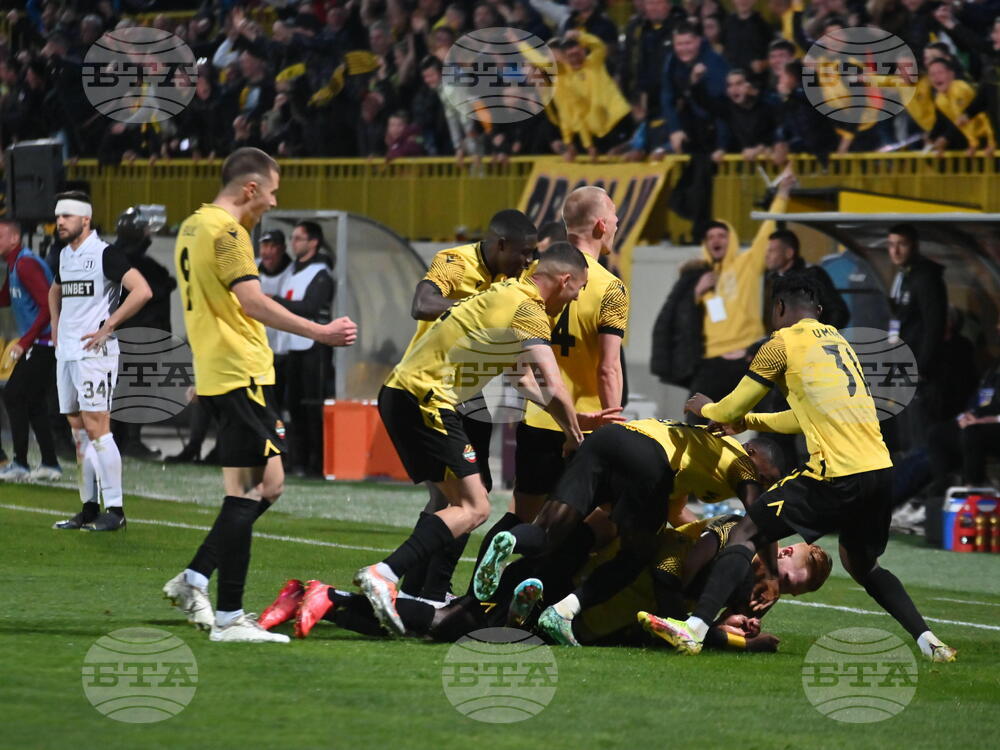 Пловдив - футбол - Ботев - Локомотив