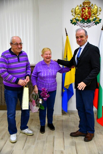 Семейство от Асеновград отпразнува своята „Златна сватба“