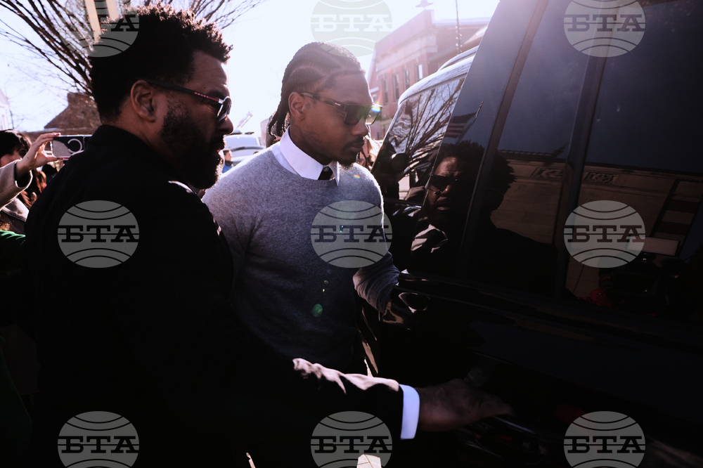 Patriots Diggs Strangulation Football