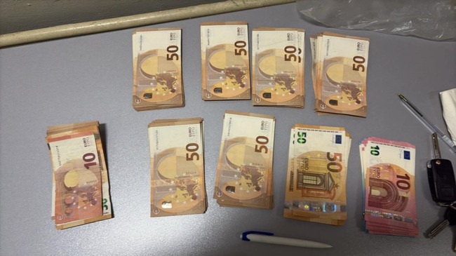 Гранични полицаи от Русе предотвратиха за ден четири телефонни измами за общо над 46 000 евро