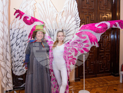 Изложбата „Символи на мобилността“ на българския визуален артист и дизайнер, който живее в Дъблин, д-р Ники Колиър в Националния етнографски музей. Снимка: Веси Илкова