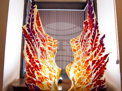 Изложбата „Символи на мобилността“ на българския визуален артист и дизайнер, който живее в Дъблин, д-р Ники Колиър в Националния етнографски музей. Снимка: Веси Илкова