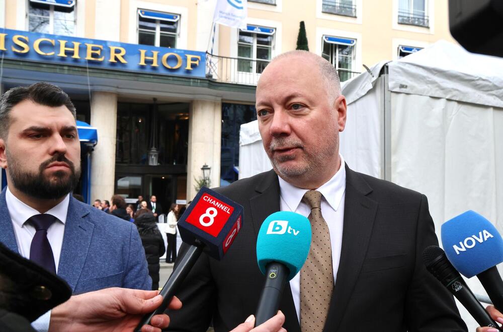 Outgoing Prime Minister Zhelyazkov: World Urgently Needs Peace Against Growing Geopolitical Tensions