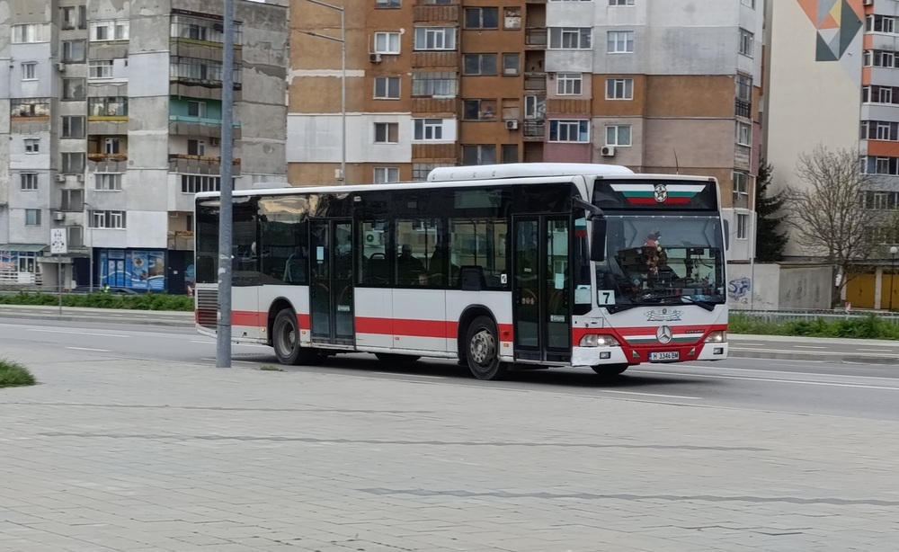 Автобусите на Голяма задушница до гробищните паркове в Шумен и кв. „Дивдядово“ ще се движат на 30 минути 
