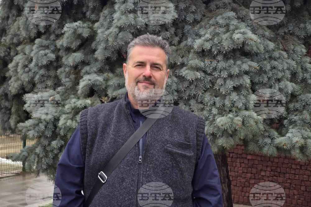 Иван Иванов, който беше свещеник в сливенски храм, съобщи, че ще внесе жалба за преразглеждане на решението за низвержението му