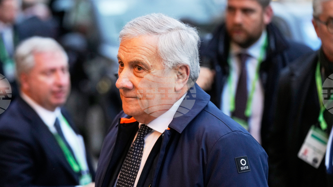 АНСА: Италианският външен министър призова за спокойствие, след като Тръмп обяви нови мита