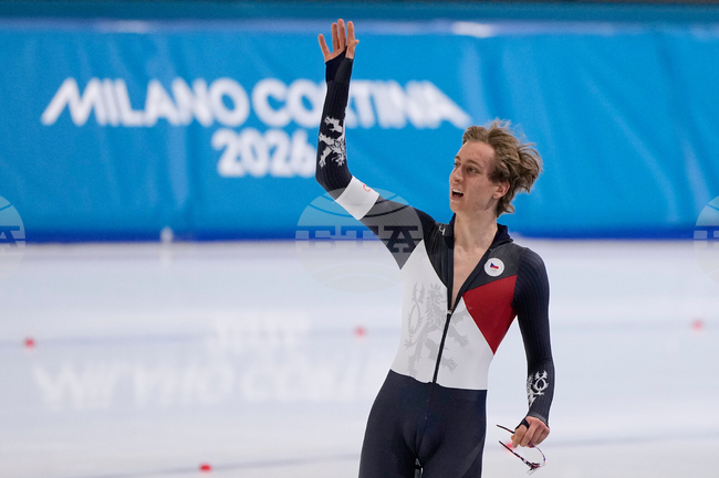 19-годишен чех триумфира с олимпийското злато в бързото пързаляне с кънки на 10 000 метра