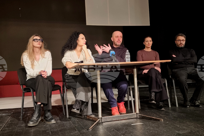  Плевен - театър - пресконференция