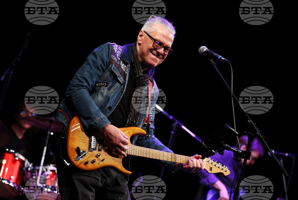 Арт център „Сити Марк" - Стефан Вълдобрев и „Обичайните заподозрени" - концерт