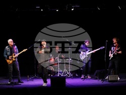 Арт център „Сити Марк" - Стефан Вълдобрев и „Обичайните заподозрени" - концерт