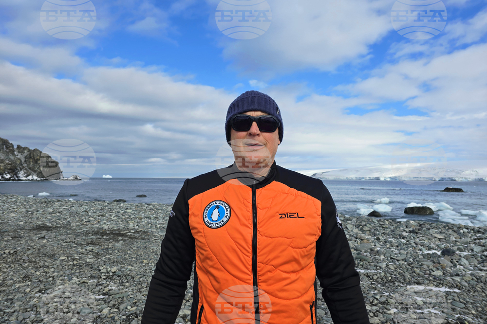 Antarctica - 34th Bulgarian Antarctic Expedition - biotechnologist - Kiril Kandilarov