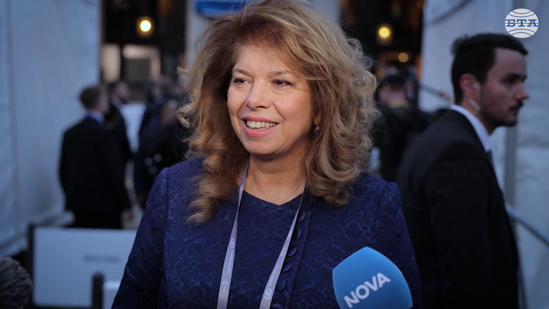 Европа трябва да вземе съдбата си в свои ръце, заяви президентът Илияна Йотова пред български журналисти в Мюнхен