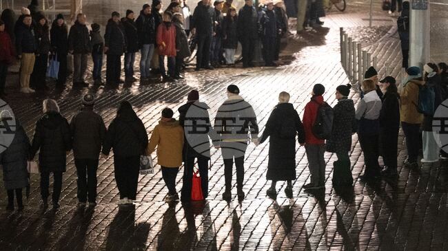 Крайнодясно шествие в Дрезден по повод бомбардировките през Втората световна война посрещнато с контрапротест 